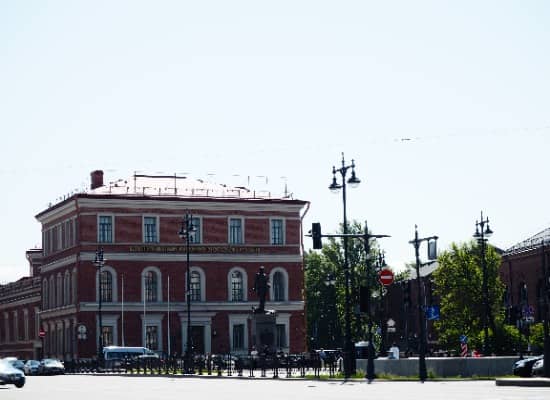 Триумфальный Петербург